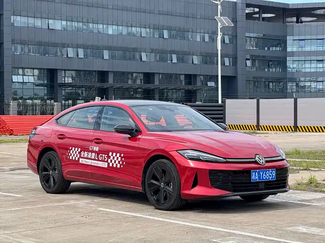 Volkswagen Lamando 2025 Model Lamando L 2.0T GTS Basic — фото 3