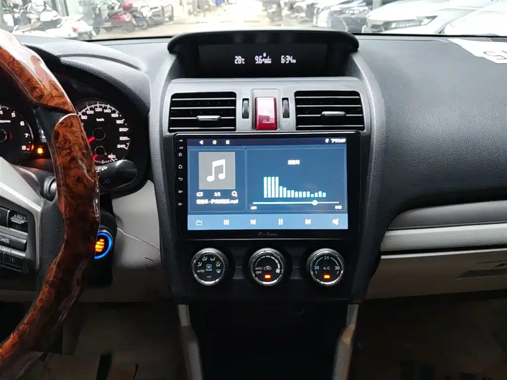 Subaru Forester 2014 2.5i Automatic Elite Edition фото 13