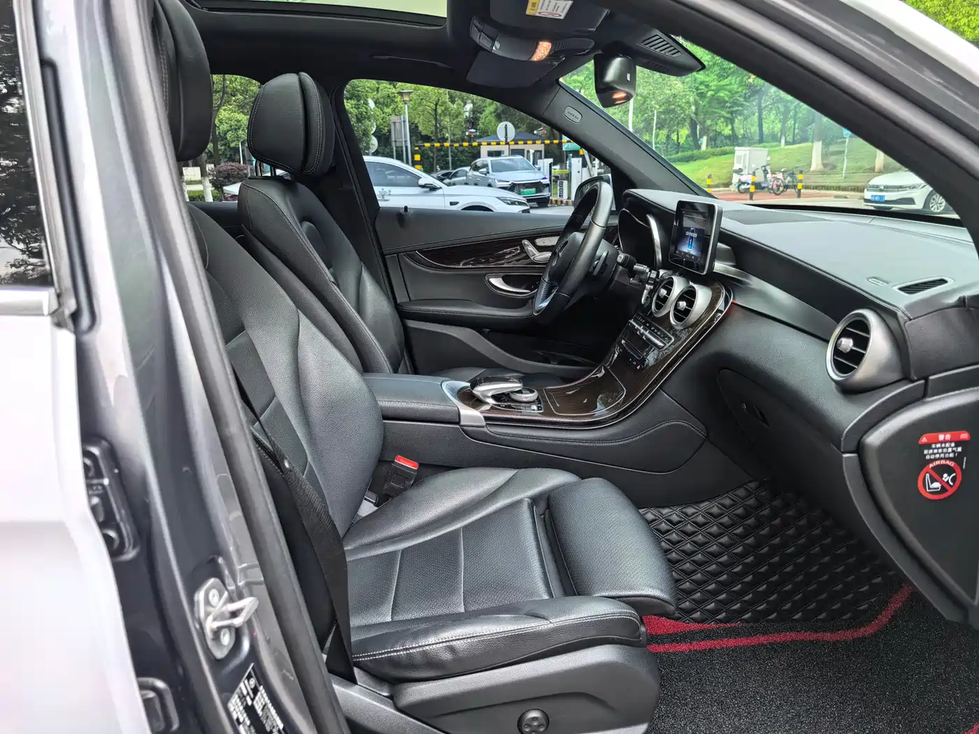 Mercedes-Benz GLC 2019 GLC 260 L 4MATIC Dynamic фото 13