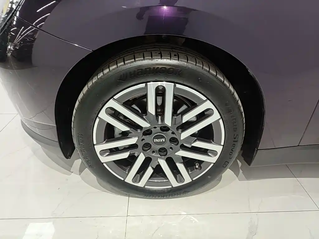 MINI Electric MINI COOPER 2025 2024 456km COOPER E Classic