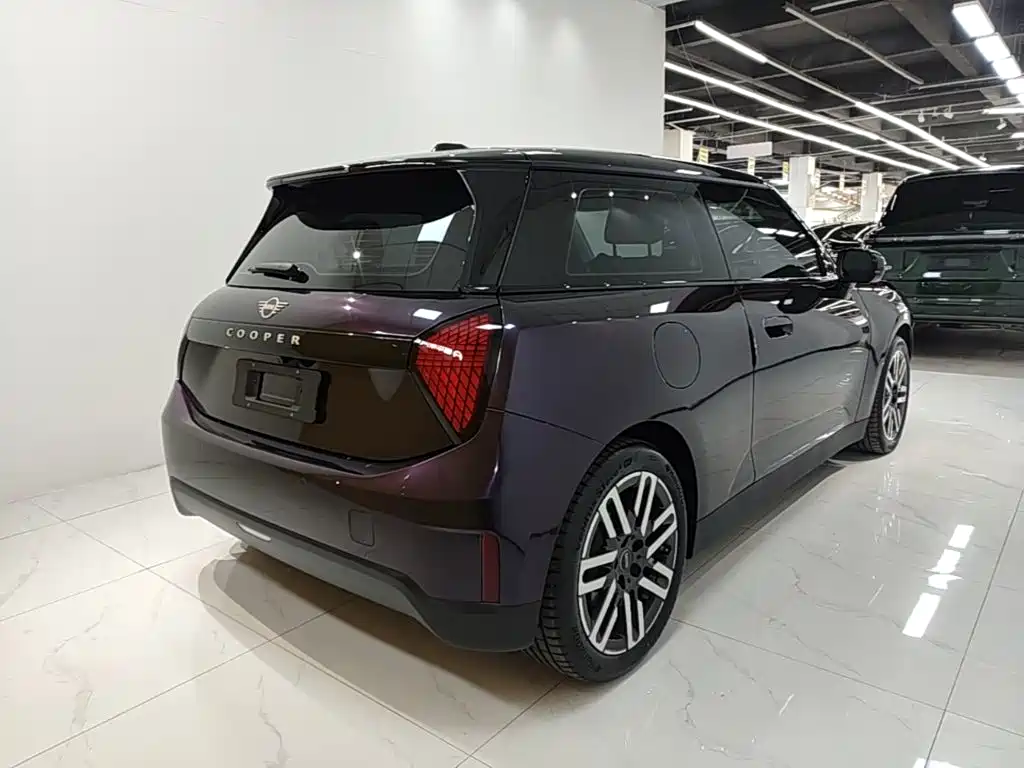 MINI Electric MINI COOPER 2025 2024 456km COOPER E Classic