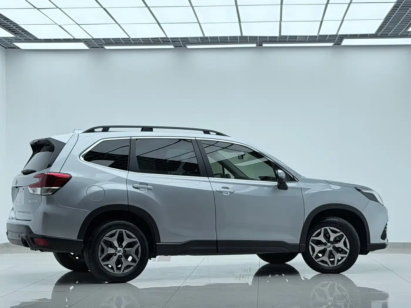 Subaru Forester 2022 2021 2.0i Luxury Edition with EyeSight