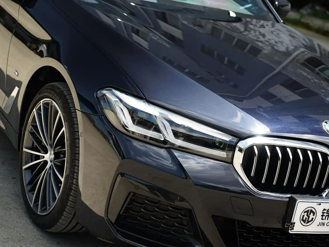 BMW 5 Series 2023 Facelift 530Li Leading M Sport Package фото 10