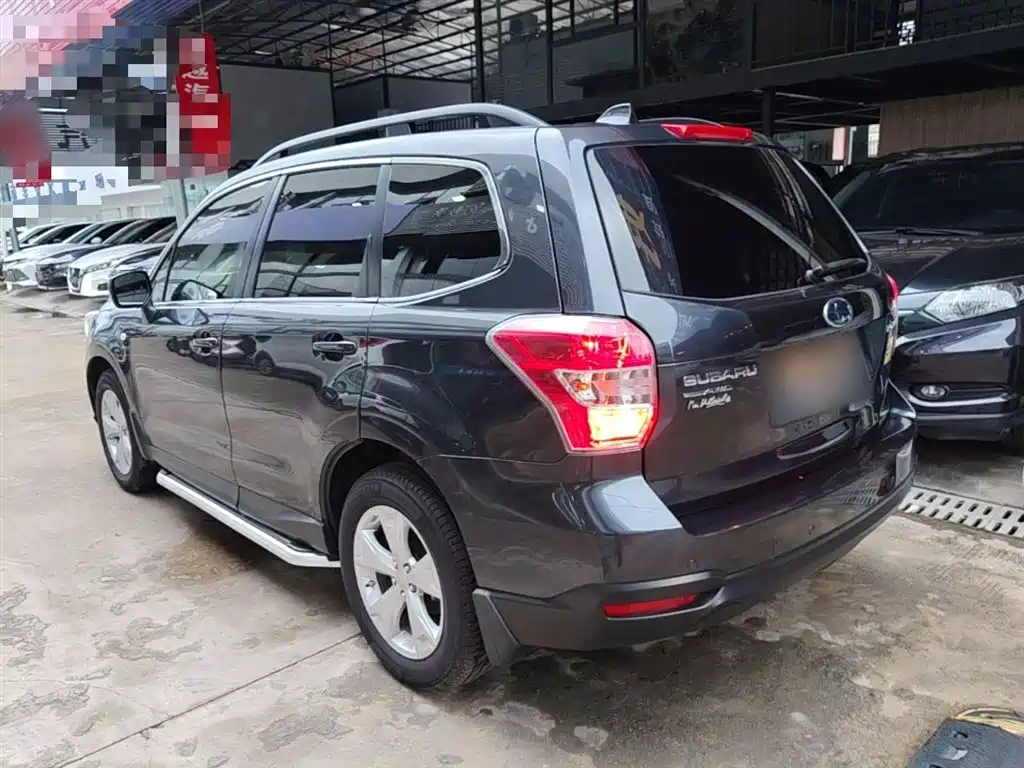 Subaru Forester 2014 2.5i Automatic Elite Edition фото 5