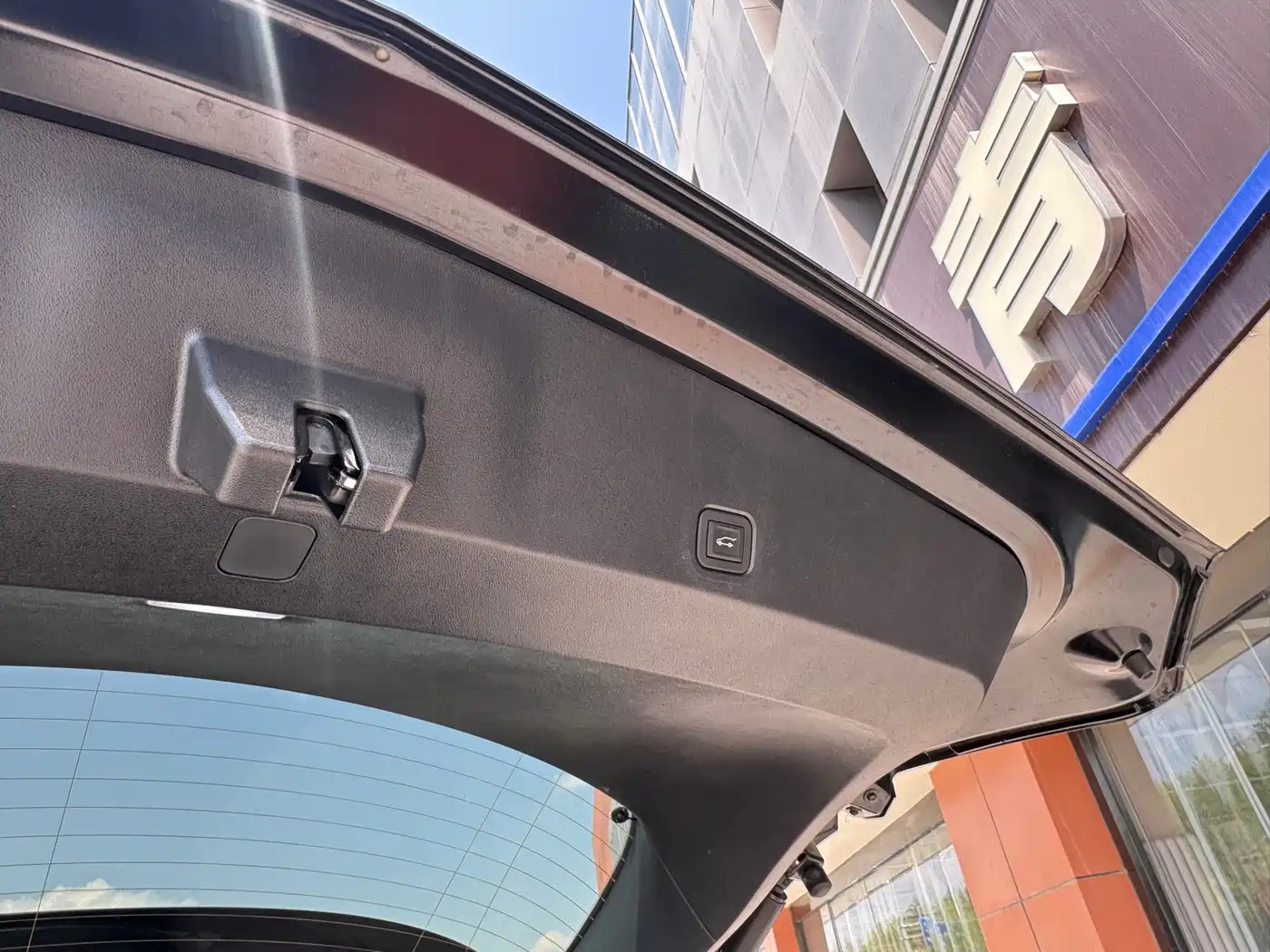 Cadillac XT5 2025 2.0T Luxury фото 13
