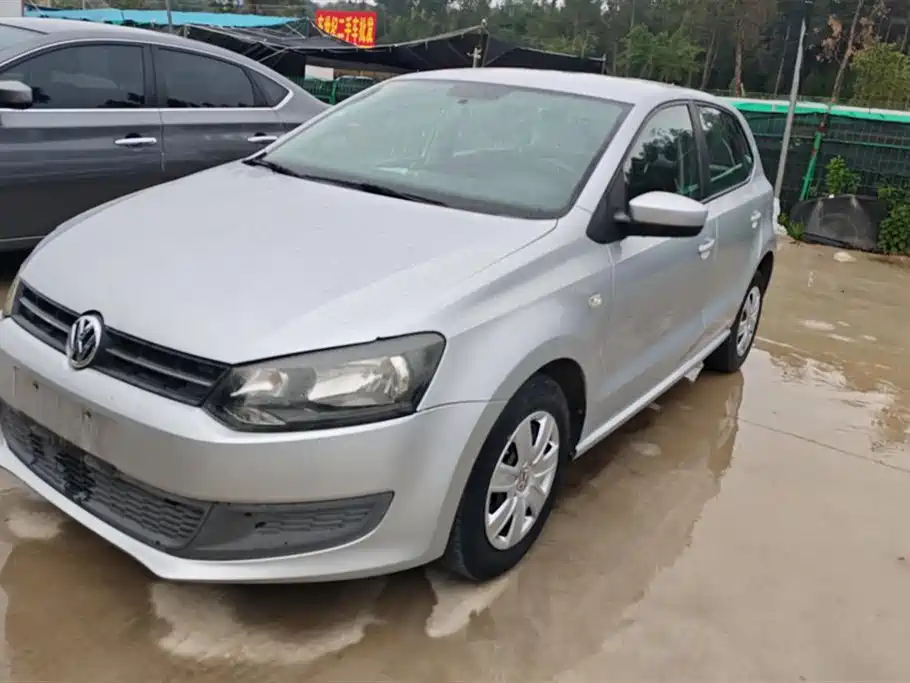 Volkswagen Polo 2013 1.4L Manual Trend Edition