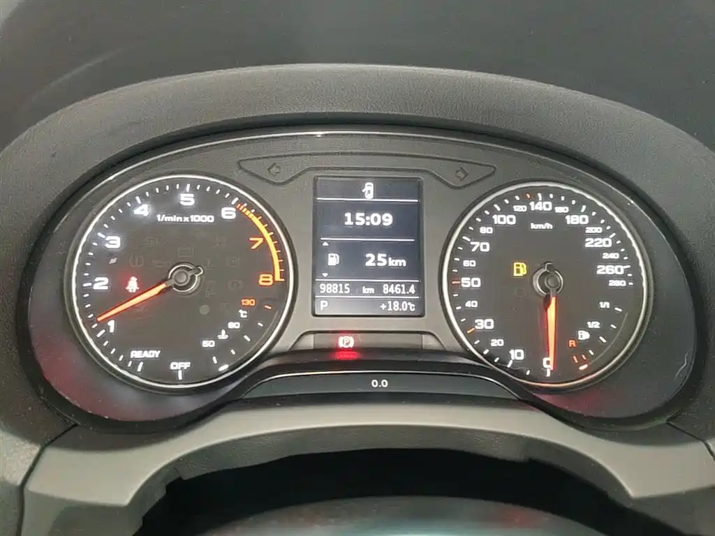 Audi A3 2018 30th Anniversary Sportback 35 TFSI Progressive фото 12