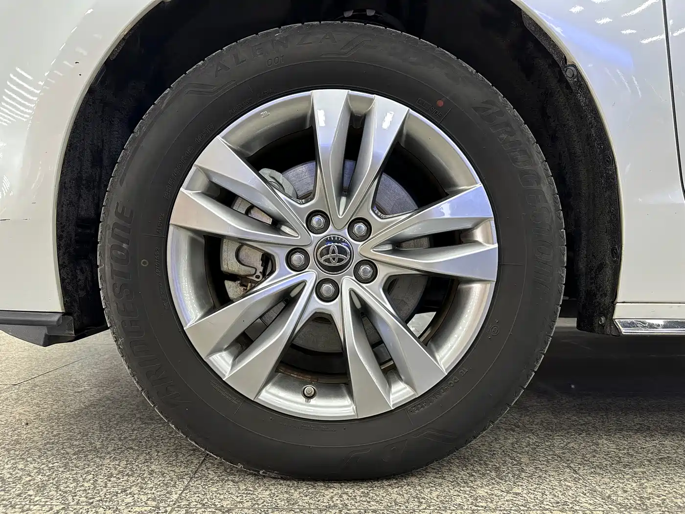 Toyota Sienna 2021 2.5L Hybrid Ultimate Edition фото 14