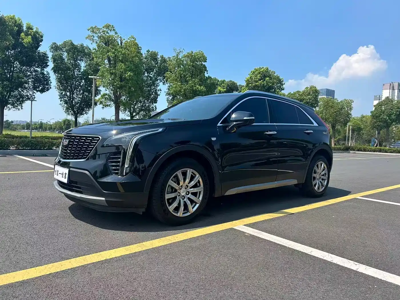 Cadillac XT4 2019 2018 Model 28T 4WD Leading
