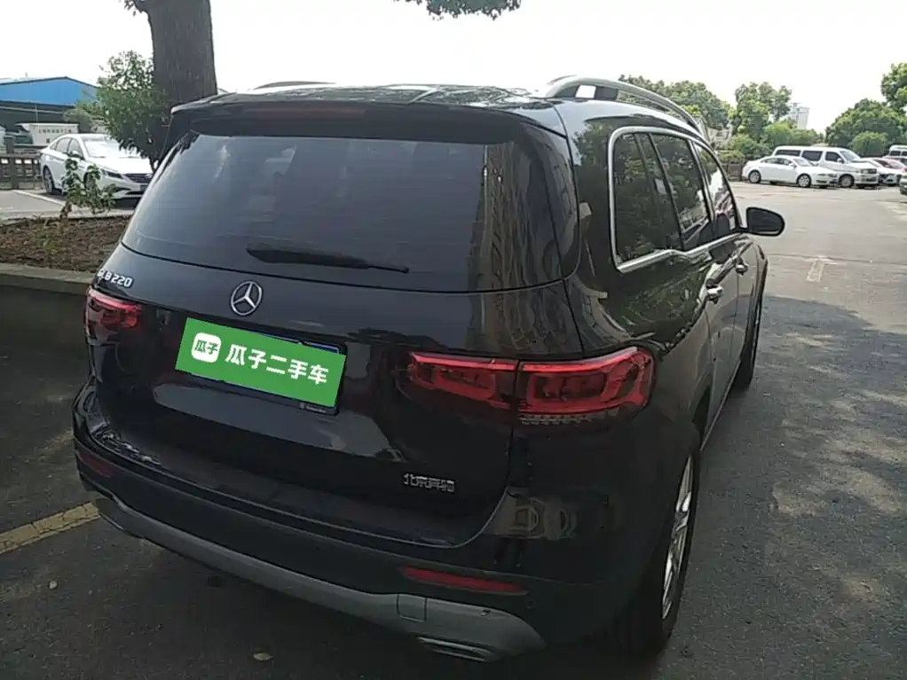 Фото 7 - Mercedes-Benz GLB