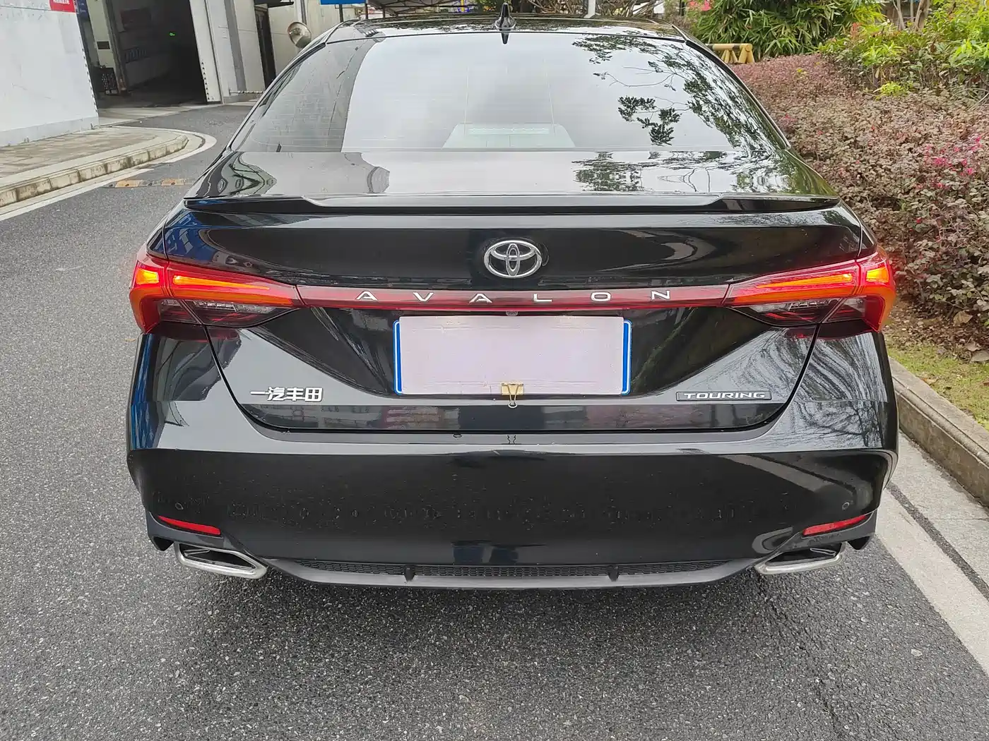 Toyota Avalon 2021 2.5L Touring Noble SPORT Edition фото 4