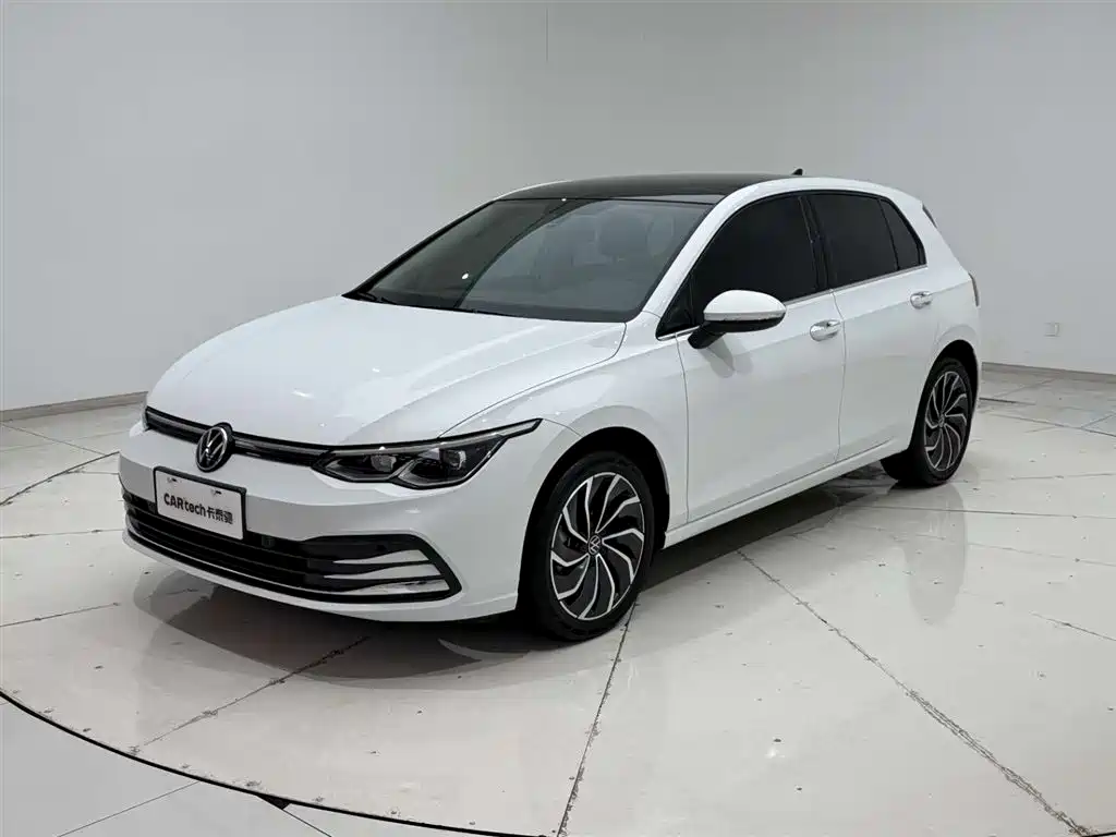 Volkswagen Golf 2023 Facelift 280TSI DSG Pro фото 5