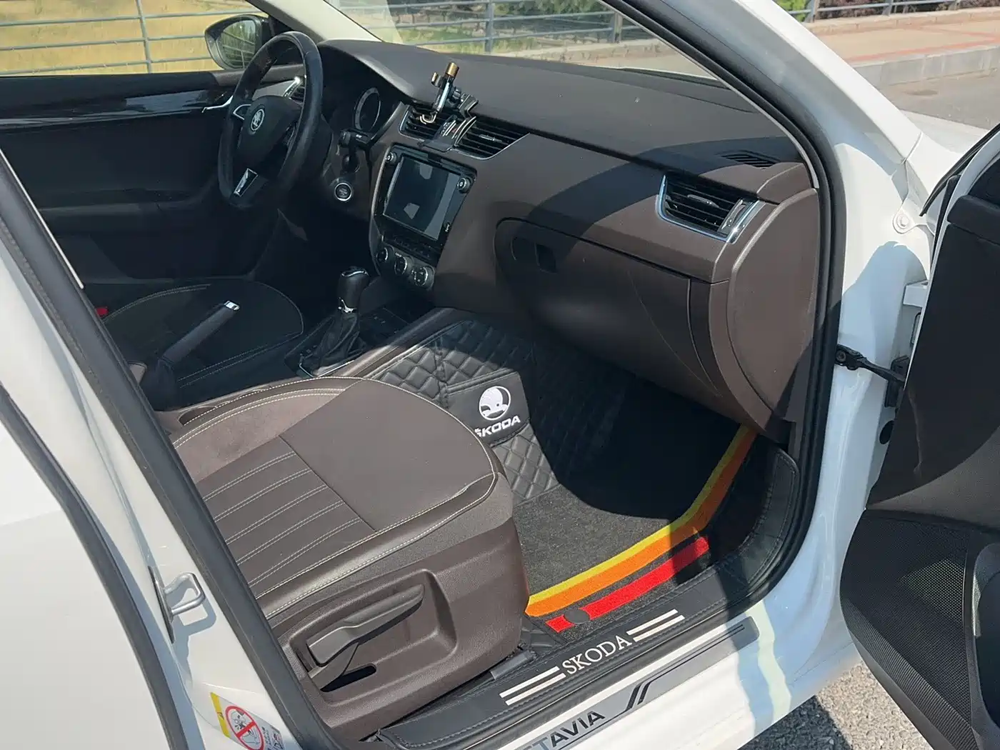 Škoda Octavia 2018 TSI280 DSG Flagship Edition фото 25