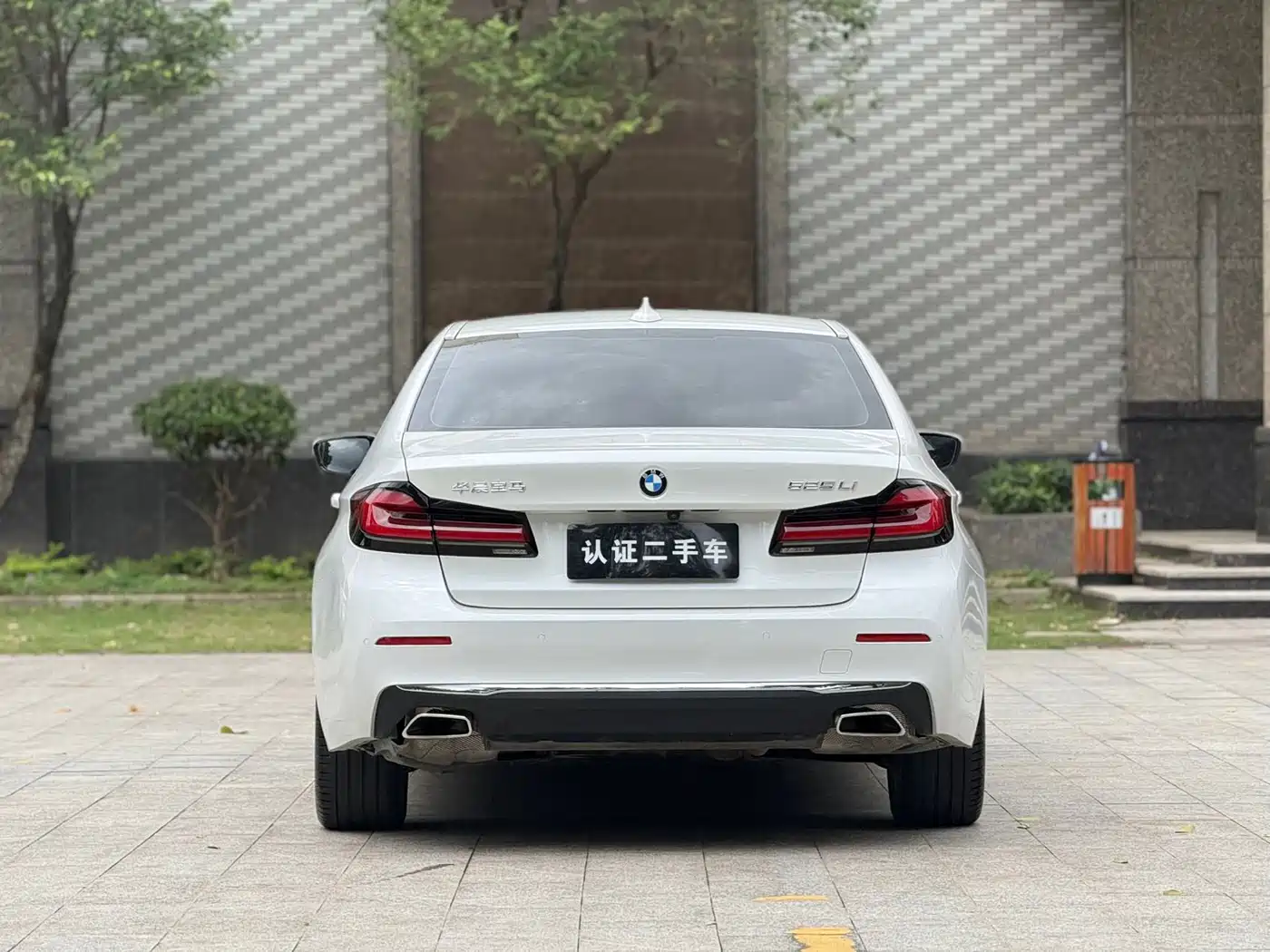 BMW 5 Series 2021 525Li Luxury Package фото 20