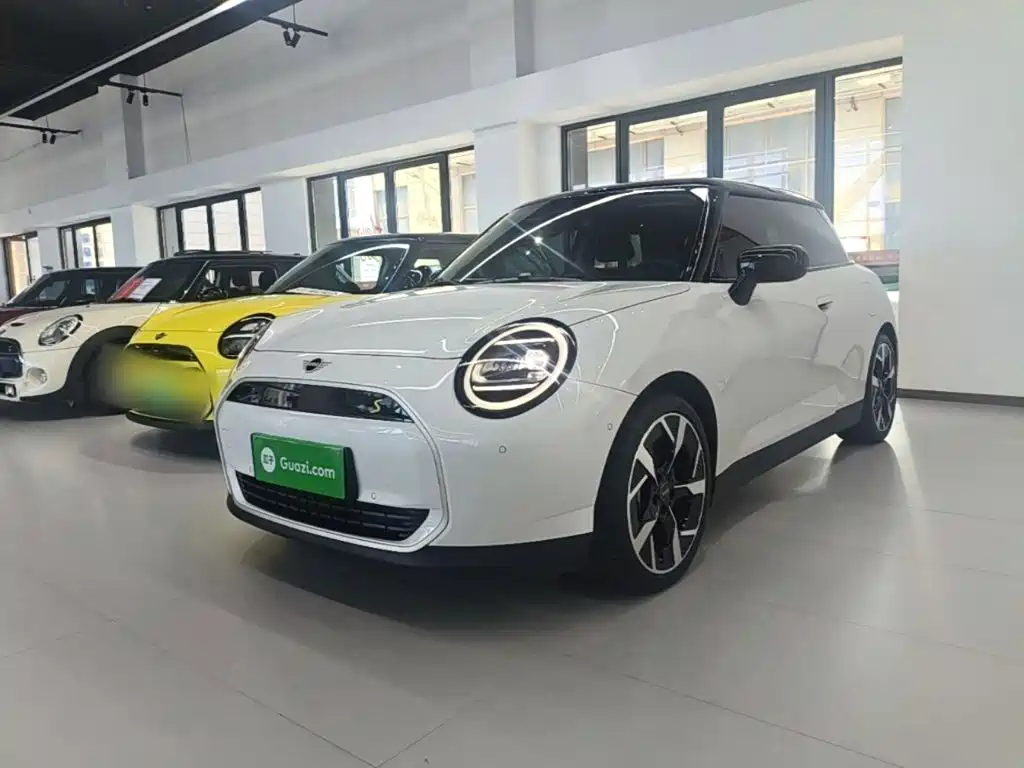 MINI Electric MINI COOPER 2024 2024 452km COOPER SE Artist