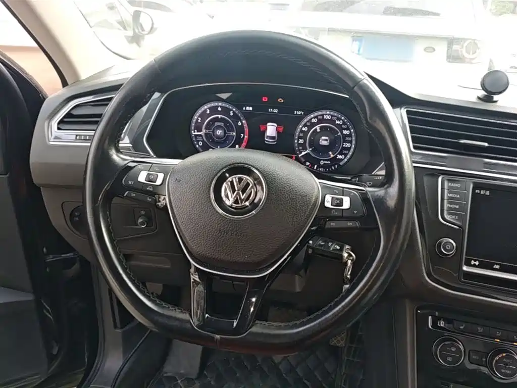Volkswagen Tiguan 2017 330TSI 4WD Creative фото 11