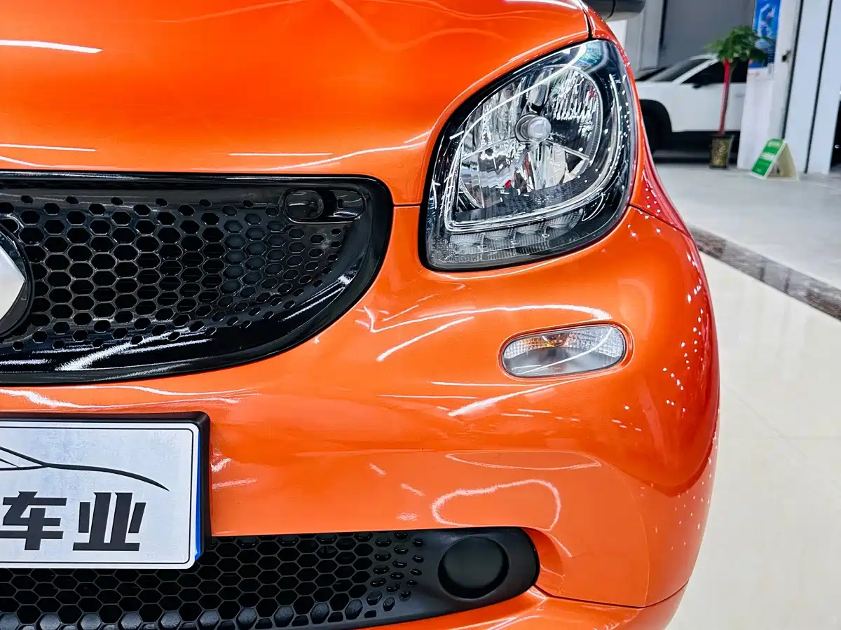 Фото 9 - smart fortwo