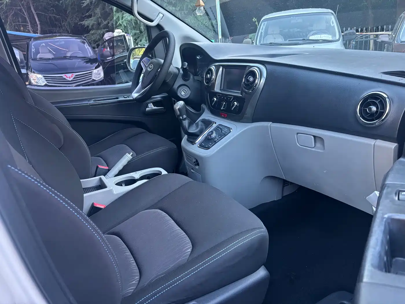 JAC Refine M3 2018 2018 IKEA Edition 1.6L Luxury Smart