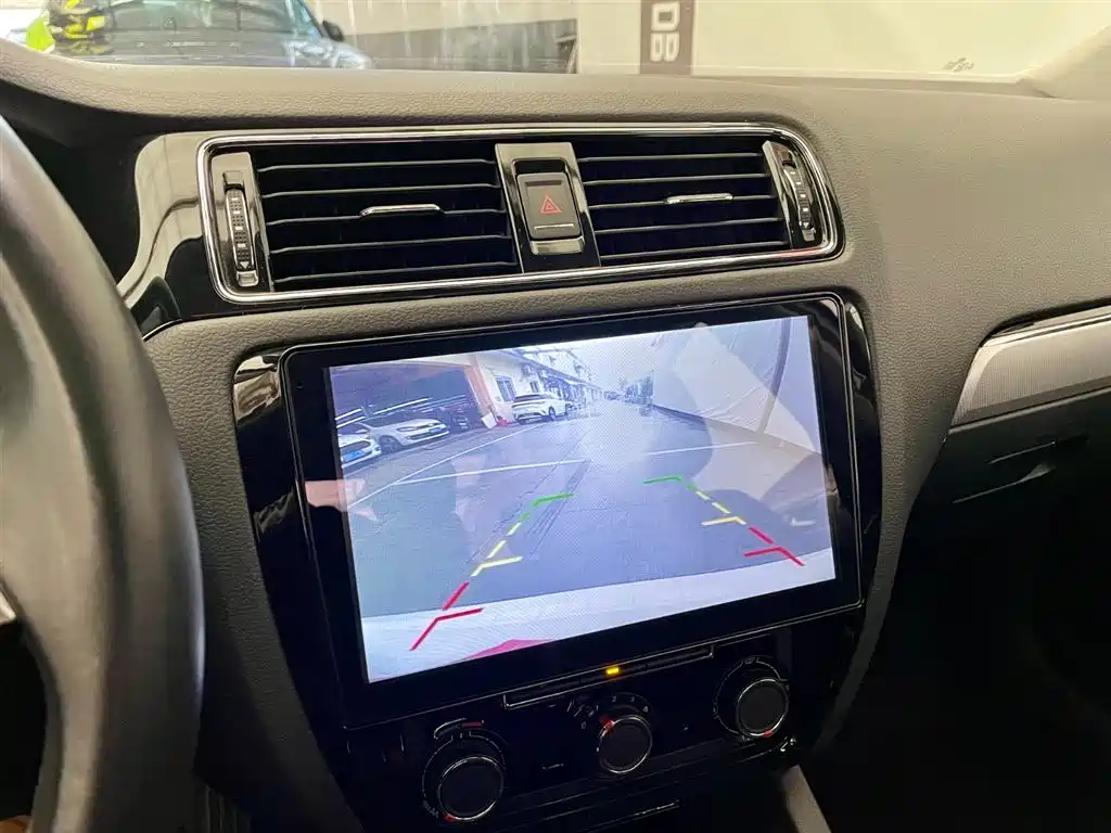 Volkswagen Sagitar 2018 280TSI DSG Comfort фото 10