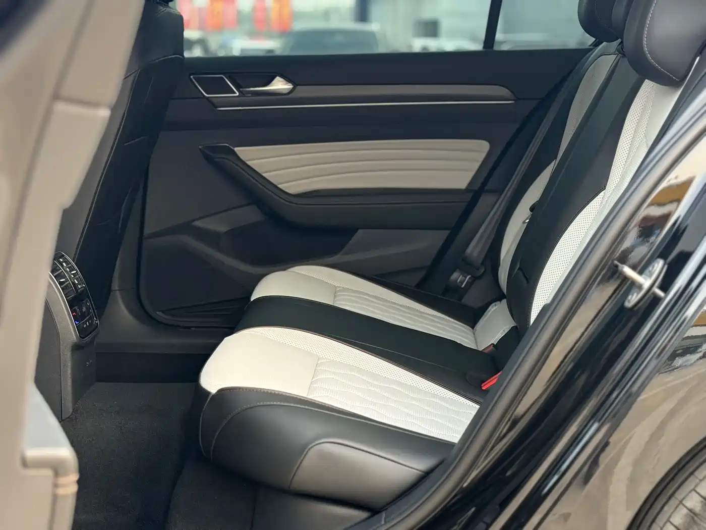 Volkswagen Magotan 2026 Model 30 Million Special Selection 380TSI DSG Luxury фото 8
