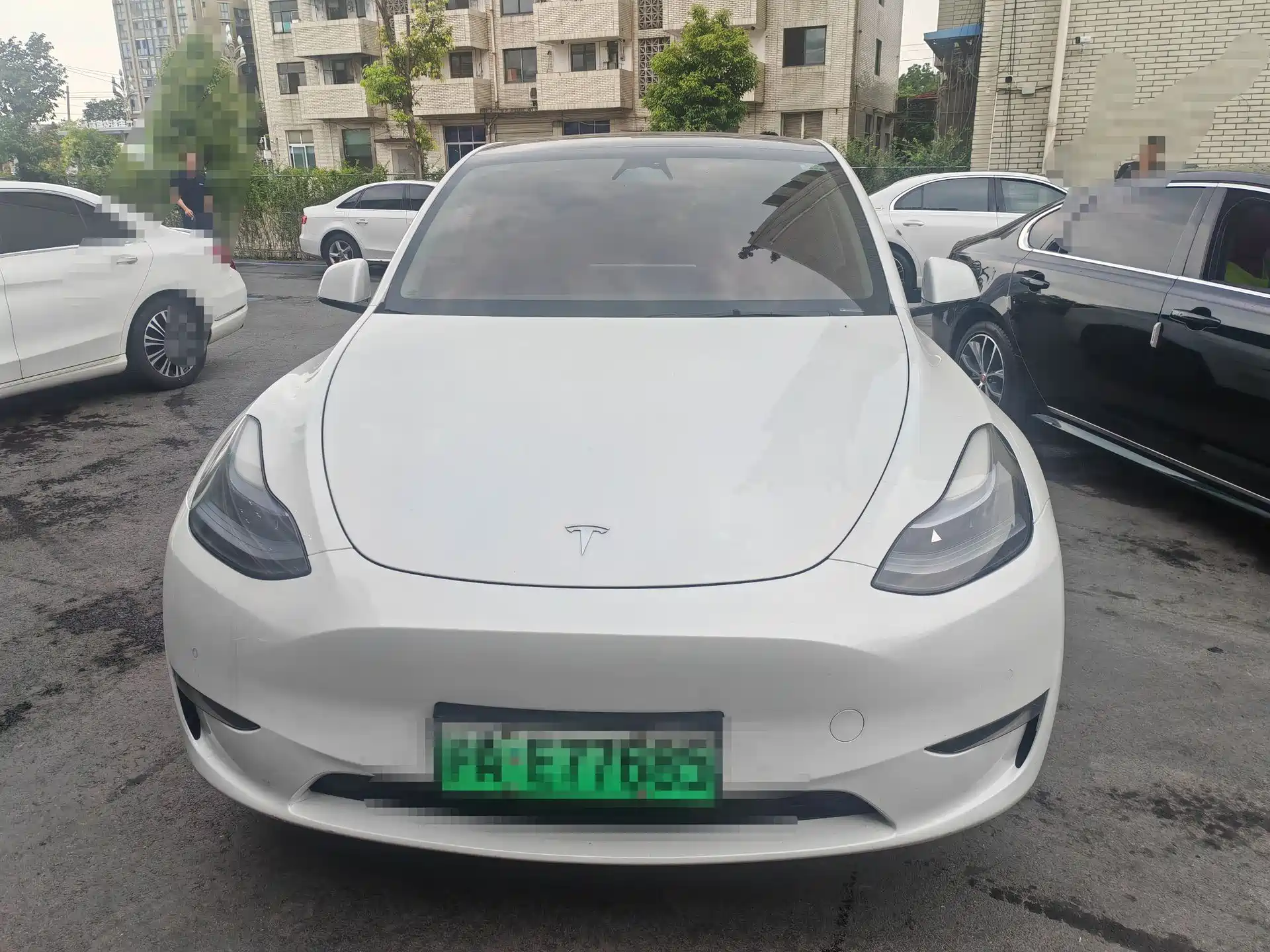 صورة 2 - Tesla Model Y