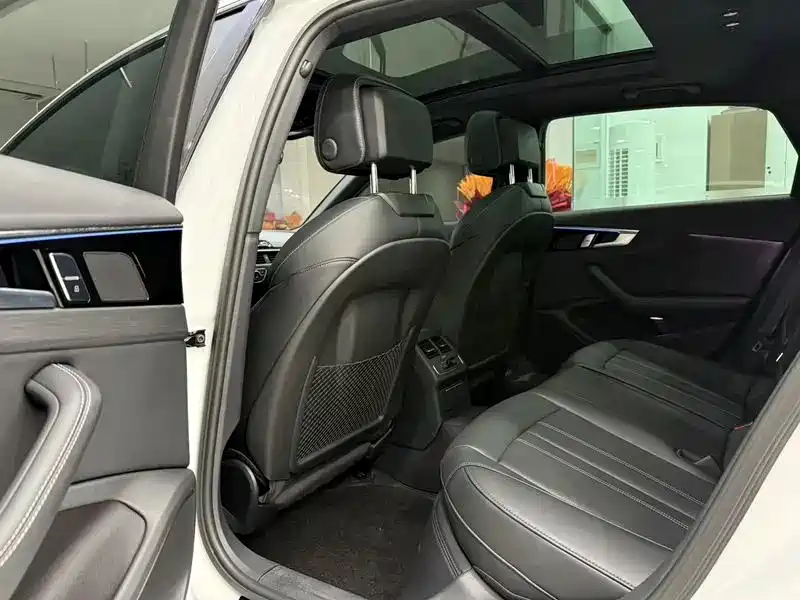 Audi A4L 2024 40 TFSI Luxury Dynamic фото 12