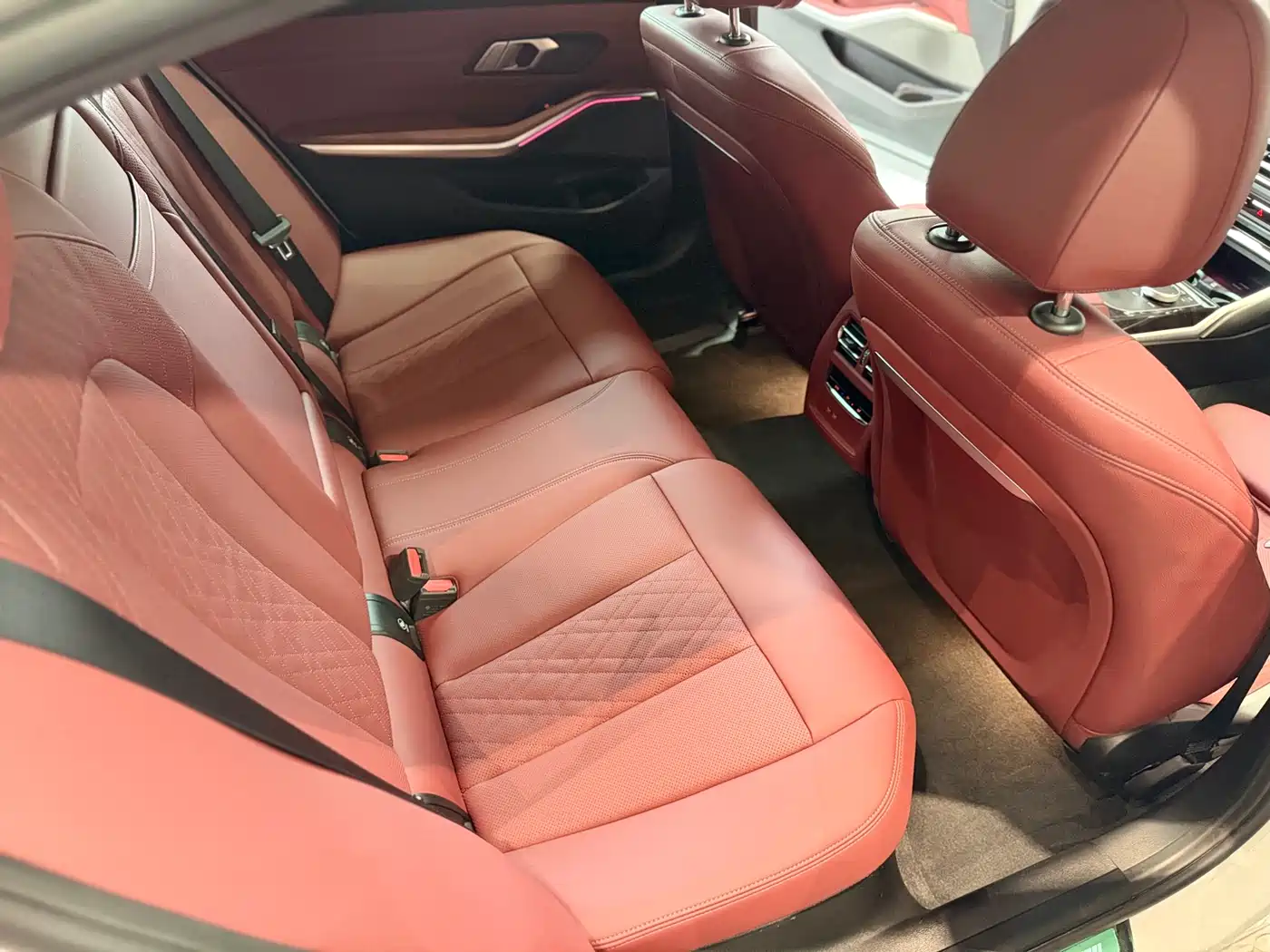 BMW 3 Series 2023 325Li M Sport Package фото 15