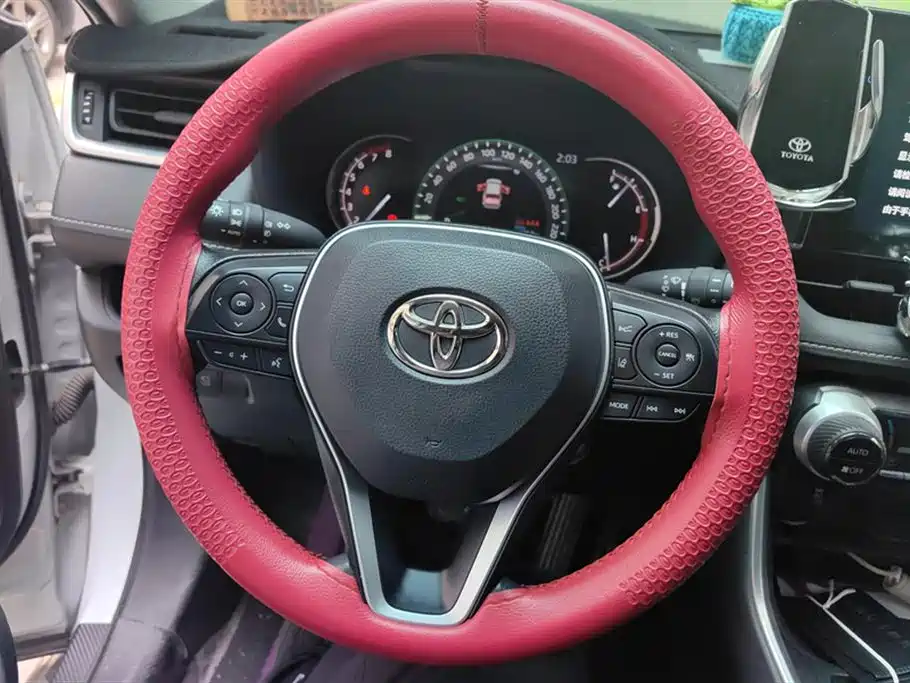 Toyota RAV4 Rongfang 2022 2.0L CVT 2WD Trend Edition фото 15