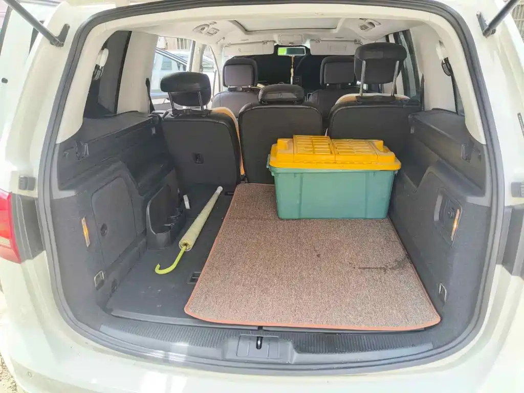 Photo 5 - Volkswagen Sharan