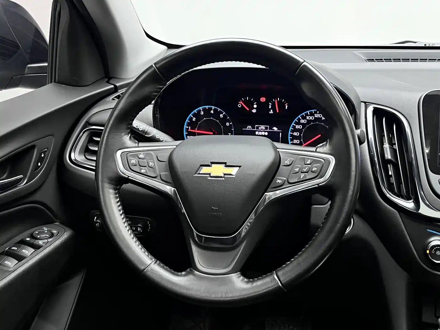 Chevrolet Equinox 2022 535T Galloping Edition фото 18