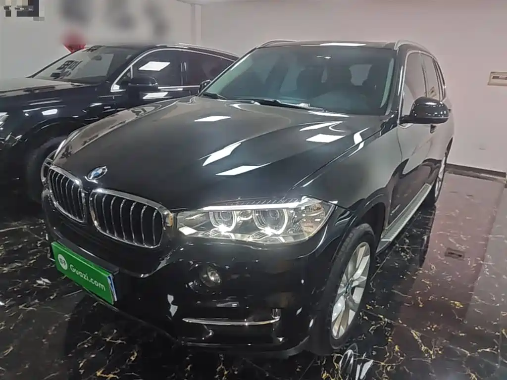 BMW X5 (Import) 2018 xDrive28i фото 2