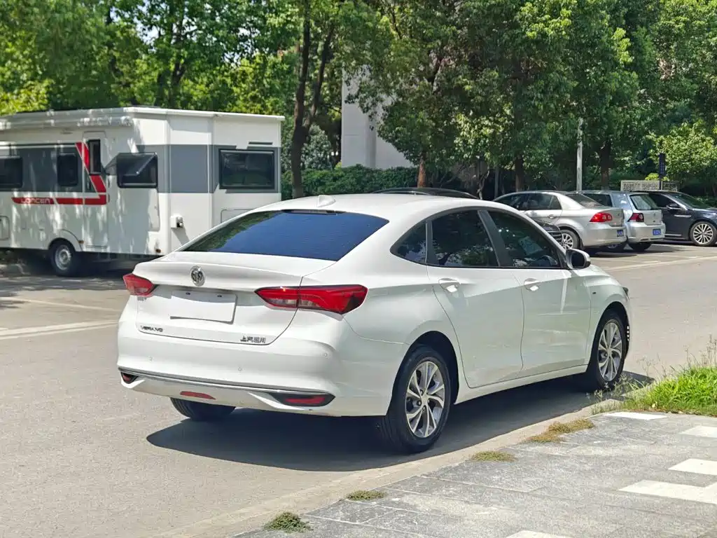 Фото 7 - Buick Verano