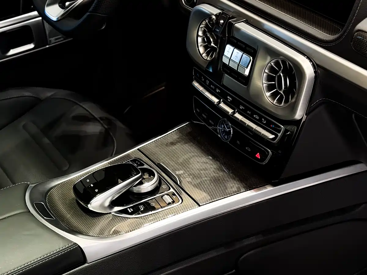 Mercedes-Benz G-Class 2024 G 500 фото 20