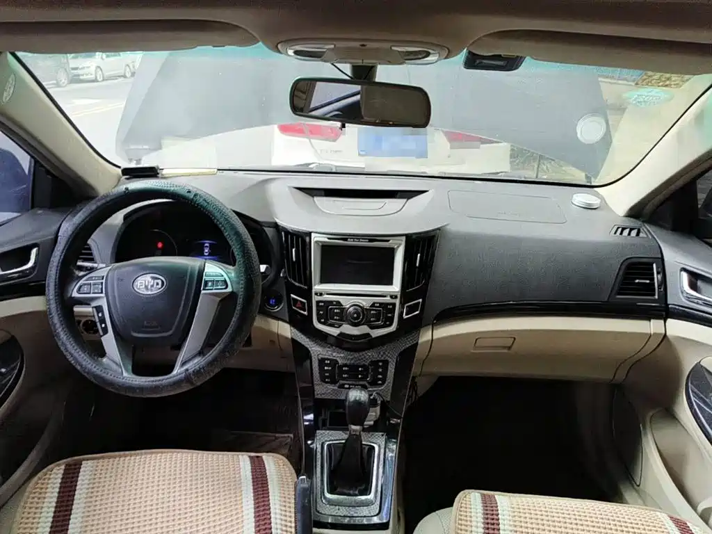 BYD Surui 2013 2013 1.5L Manual Premium