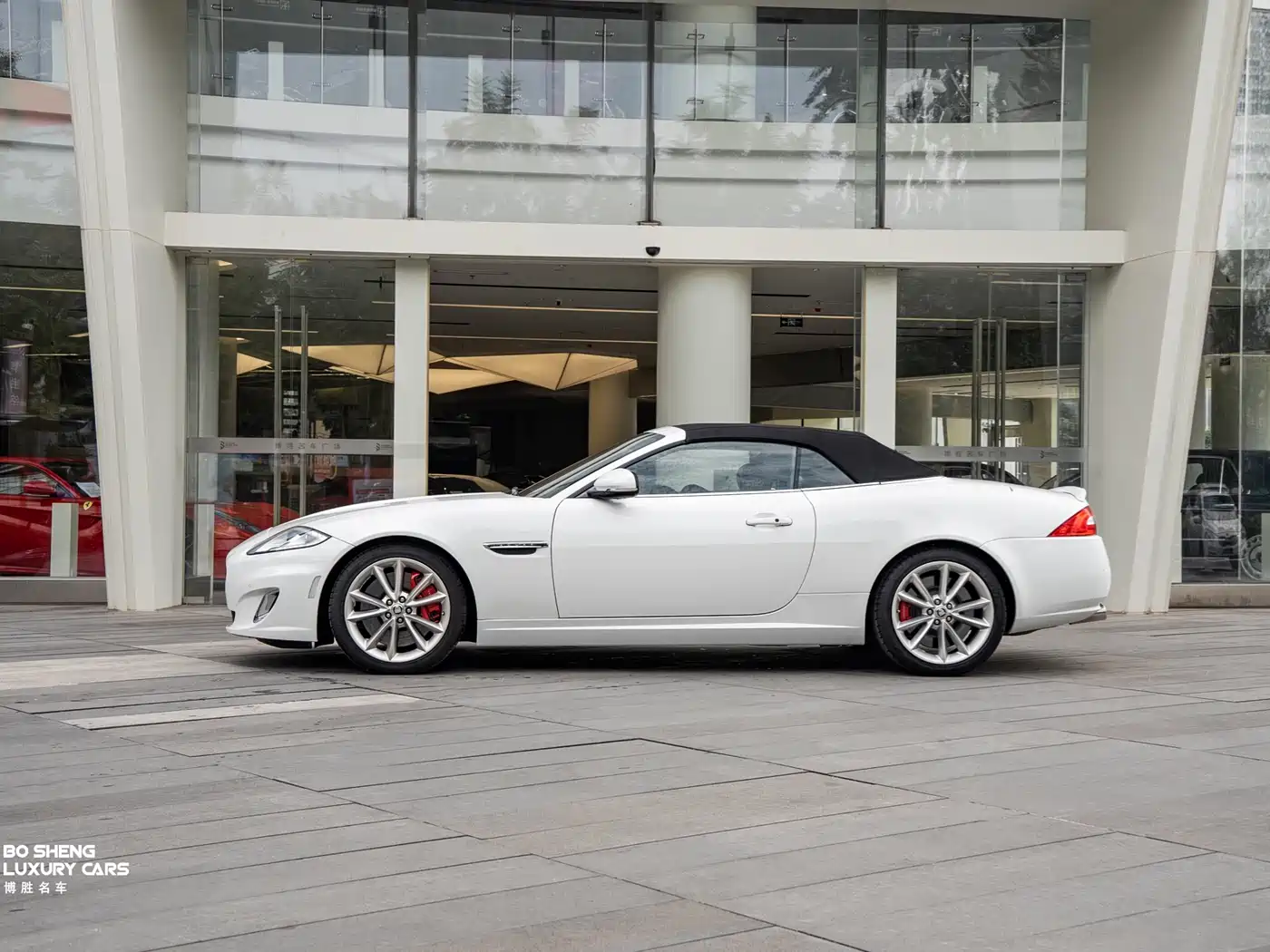 Jaguar XK 2012 XKR 5.0L Supercharged Convertible фото 4