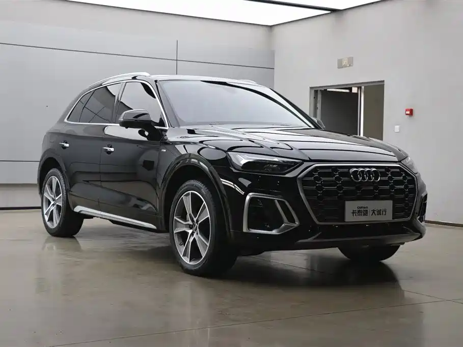 Audi Q5L 2022 45T Luxury Dynamic фото 26