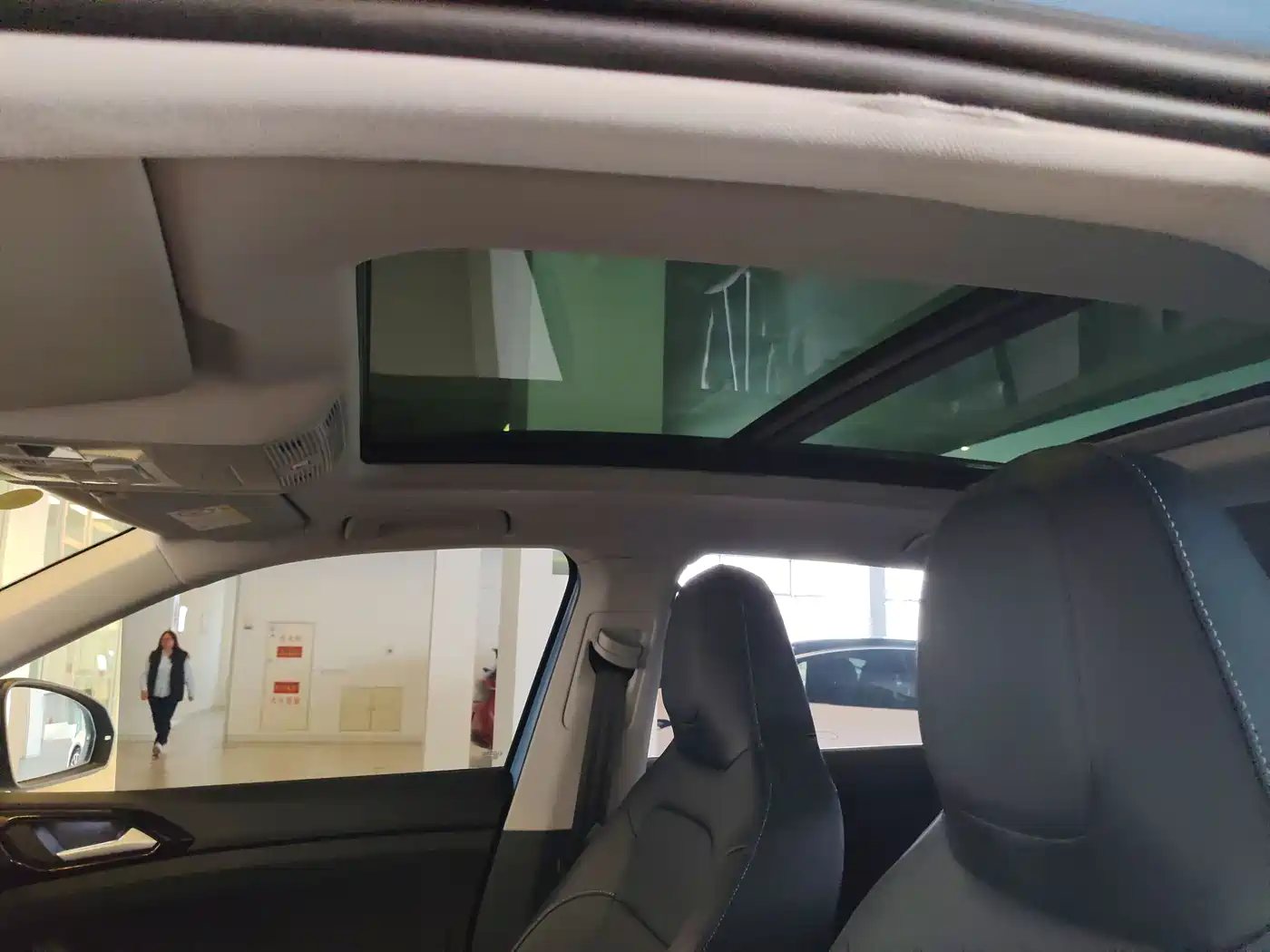 Volkswagen Tharu 2025 New Edge 300TSI Enjoyment Edition фото 21