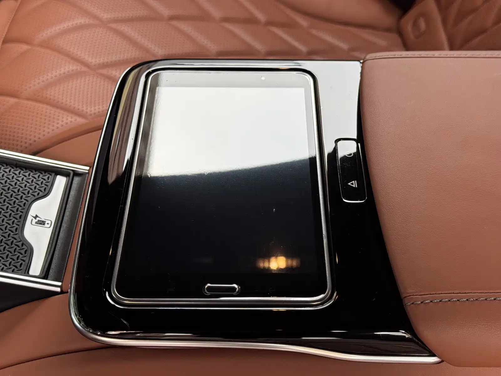 Фото 13 - Mercedes-Benz S-Class