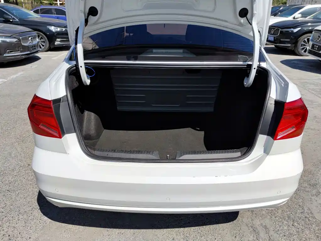 Volkswagen Jetta 2019 2019 Dream Edition 1.5L Auto Comfort