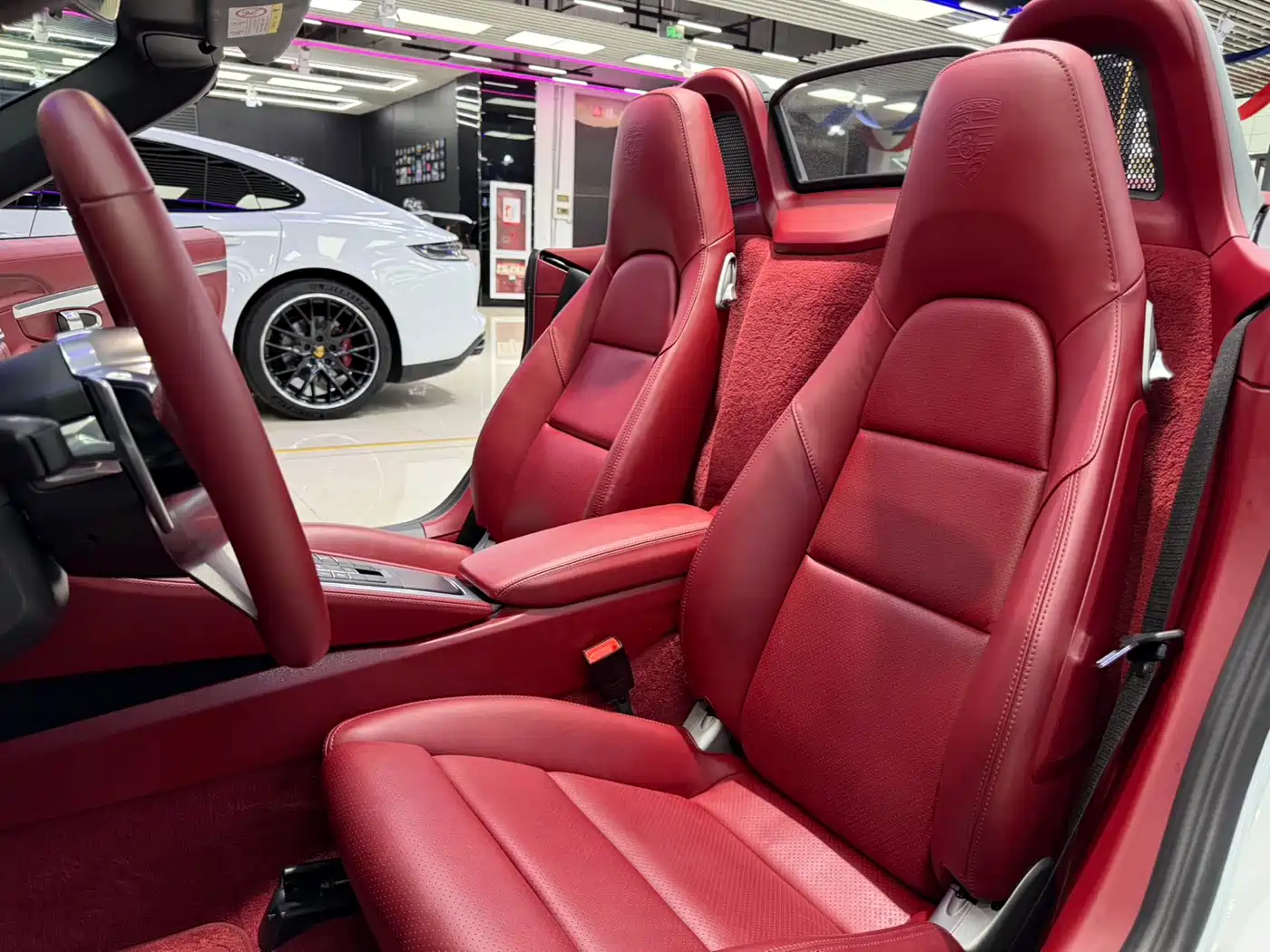 Porsche 718 2020 Boxster 2.0T фото 4