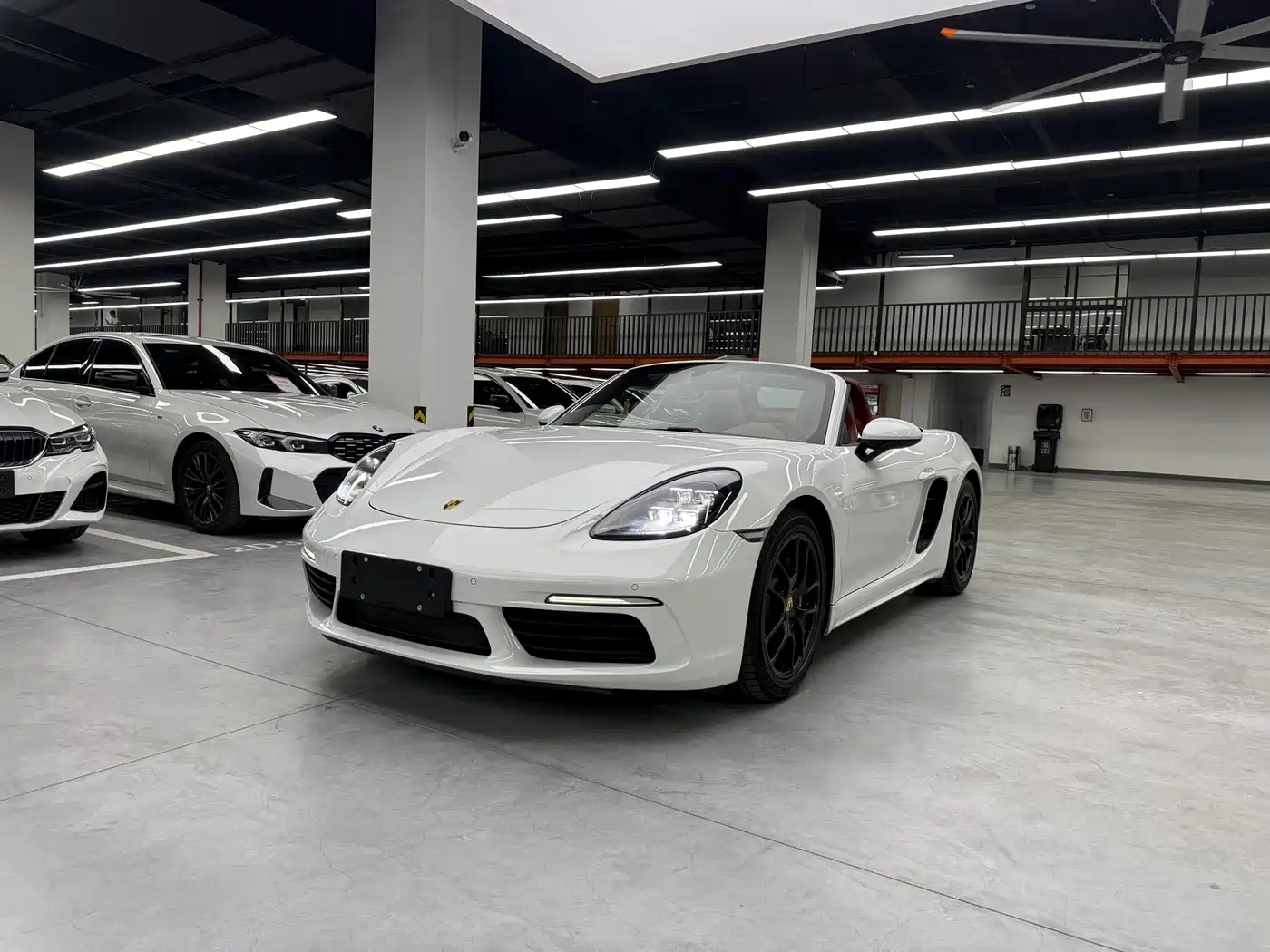 Porsche 718 2017 2016 Boxster 2.0T