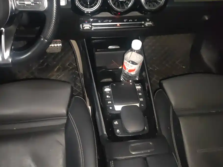 Mercedes-Benz GLB AMG 2021 AMG GLB 35 4MATIC фото 16
