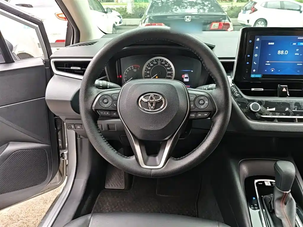 Toyota Corolla 2021 1.2T S-CVT Elite PLUS Edition фото 11