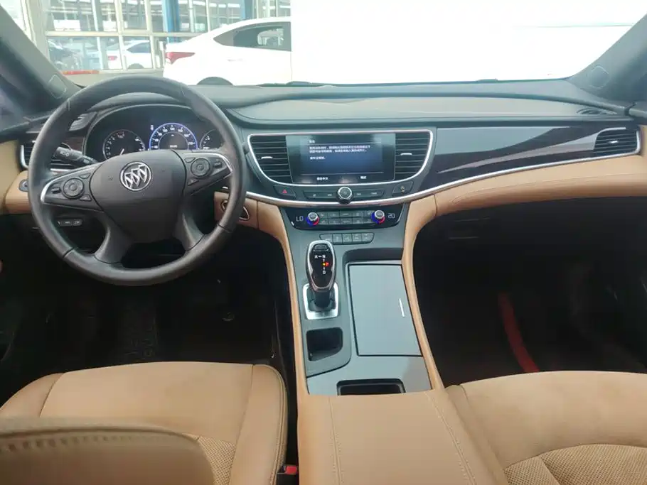 Photo 12 - Buick LaCrosse