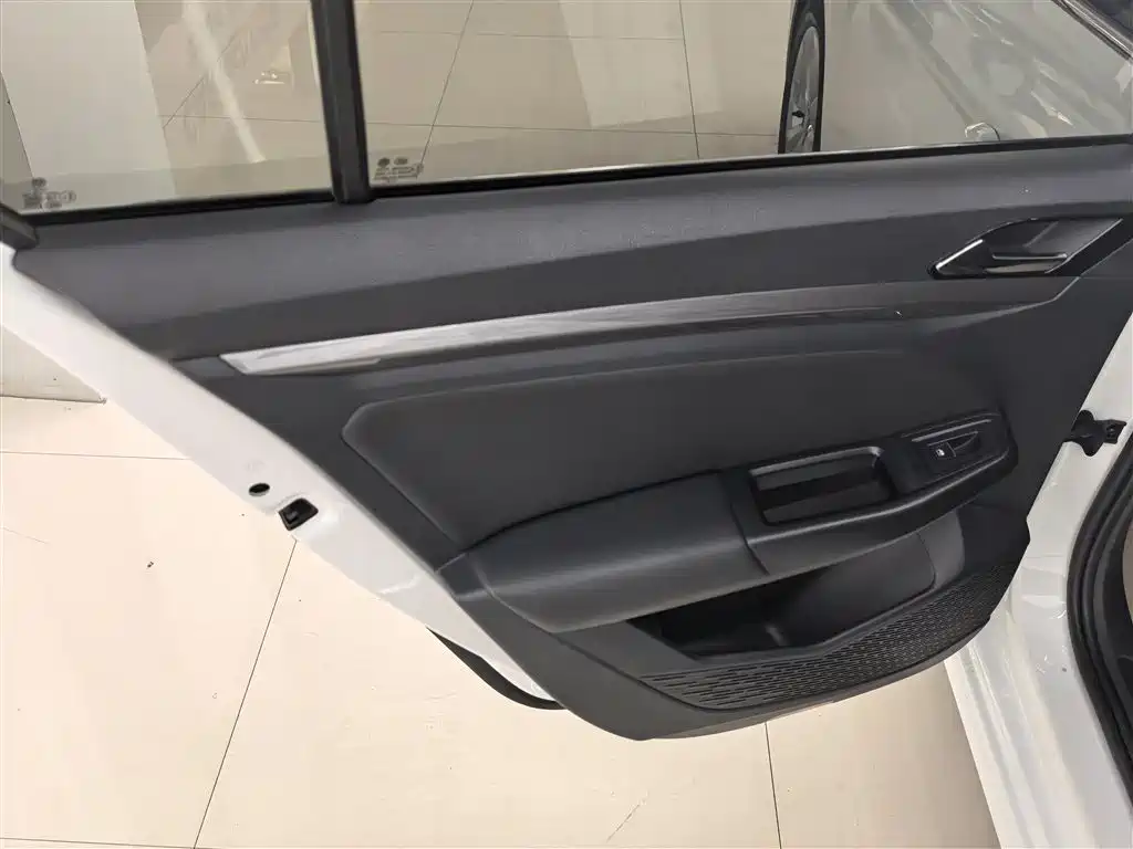 Volkswagen Bora 2021 1.5L Automatic Comfort Smart Edition фото 13