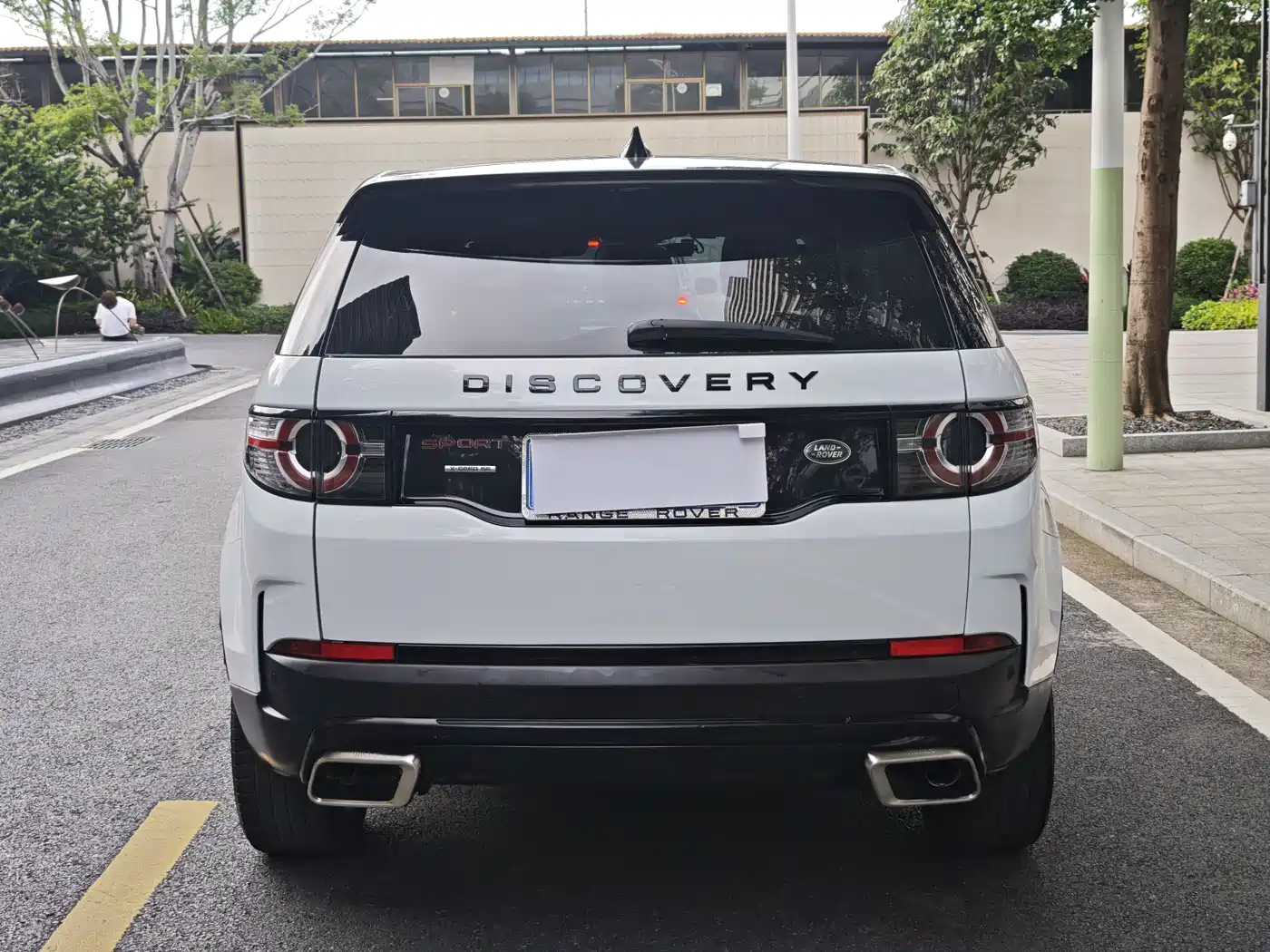 Land Rover Discovery Sport 2018 240PS PURE Edition фото 3