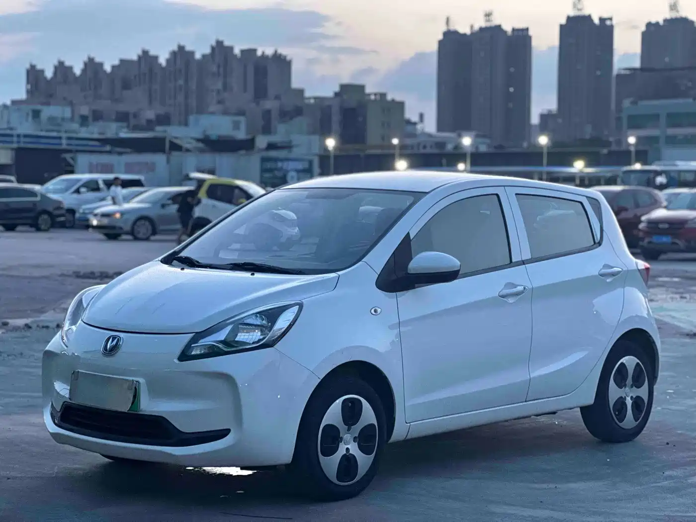 Changan Benben E-Star 2022 2021 National Edition Heartjoy (Quick Charge) LFP (31.95kWh)