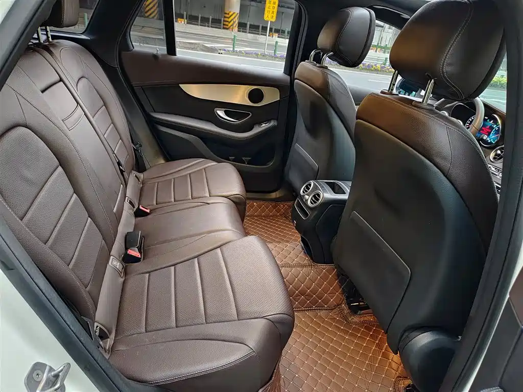 Mercedes-Benz GLC 2022 Facelift III GLC 260 L 4MATIC Dynamic фото 11