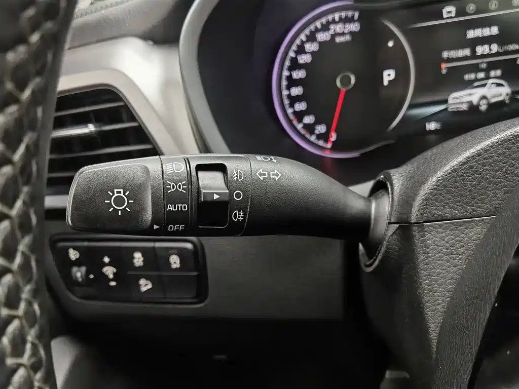 Kia Sportage 2019 2.0L Automatic Smart Luxury Edition фото 21