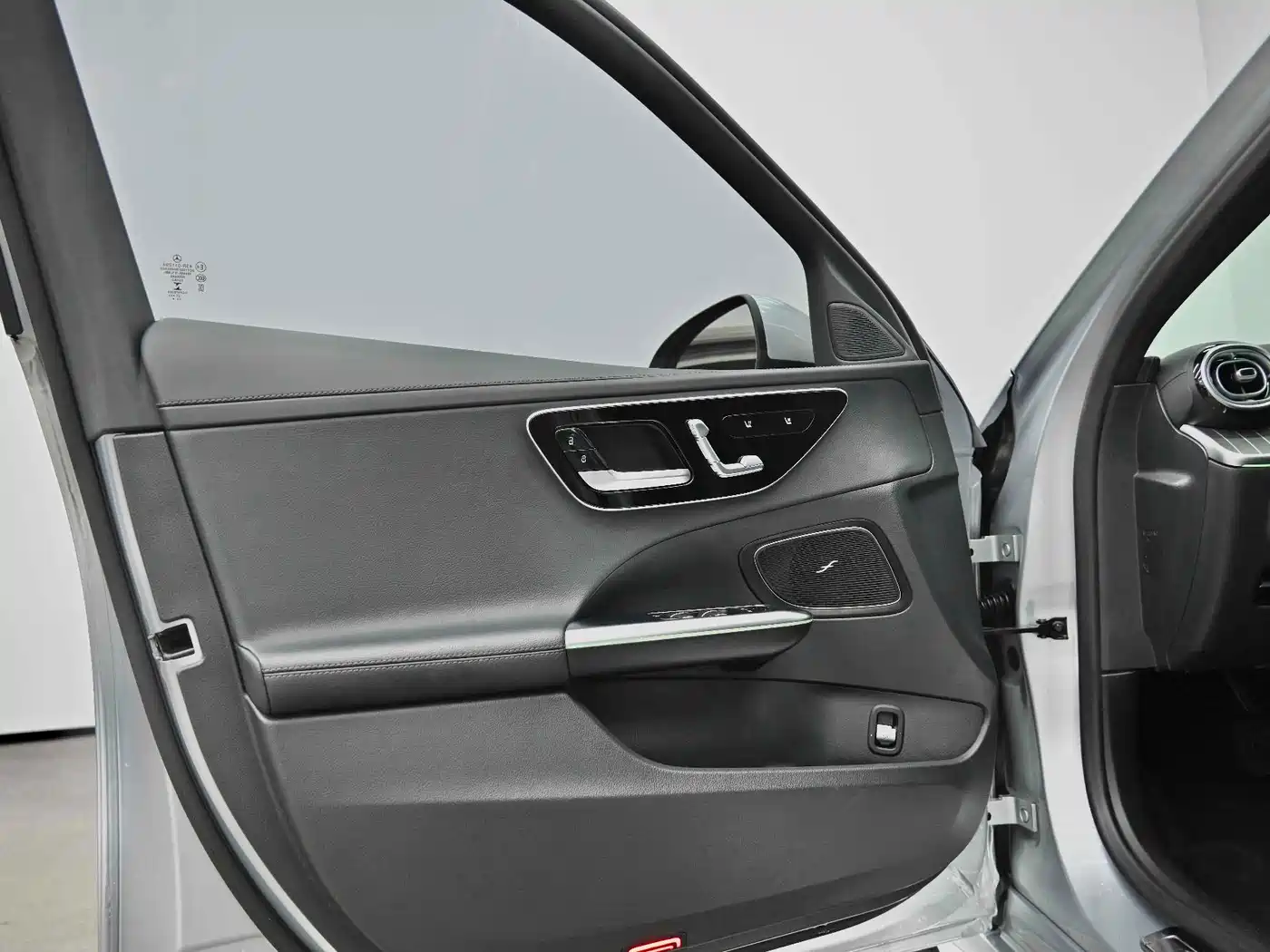 Mercedes-Benz C-Class 2024 C 260 L Sport фото 15